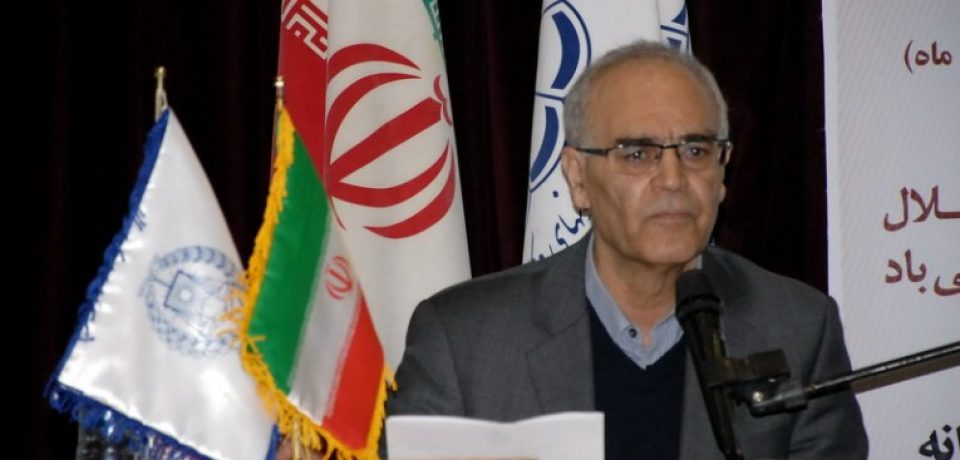رئیس کانون وکلای مرکز:وکیل زیر نظر قوه قضائیه استقلال ندارد